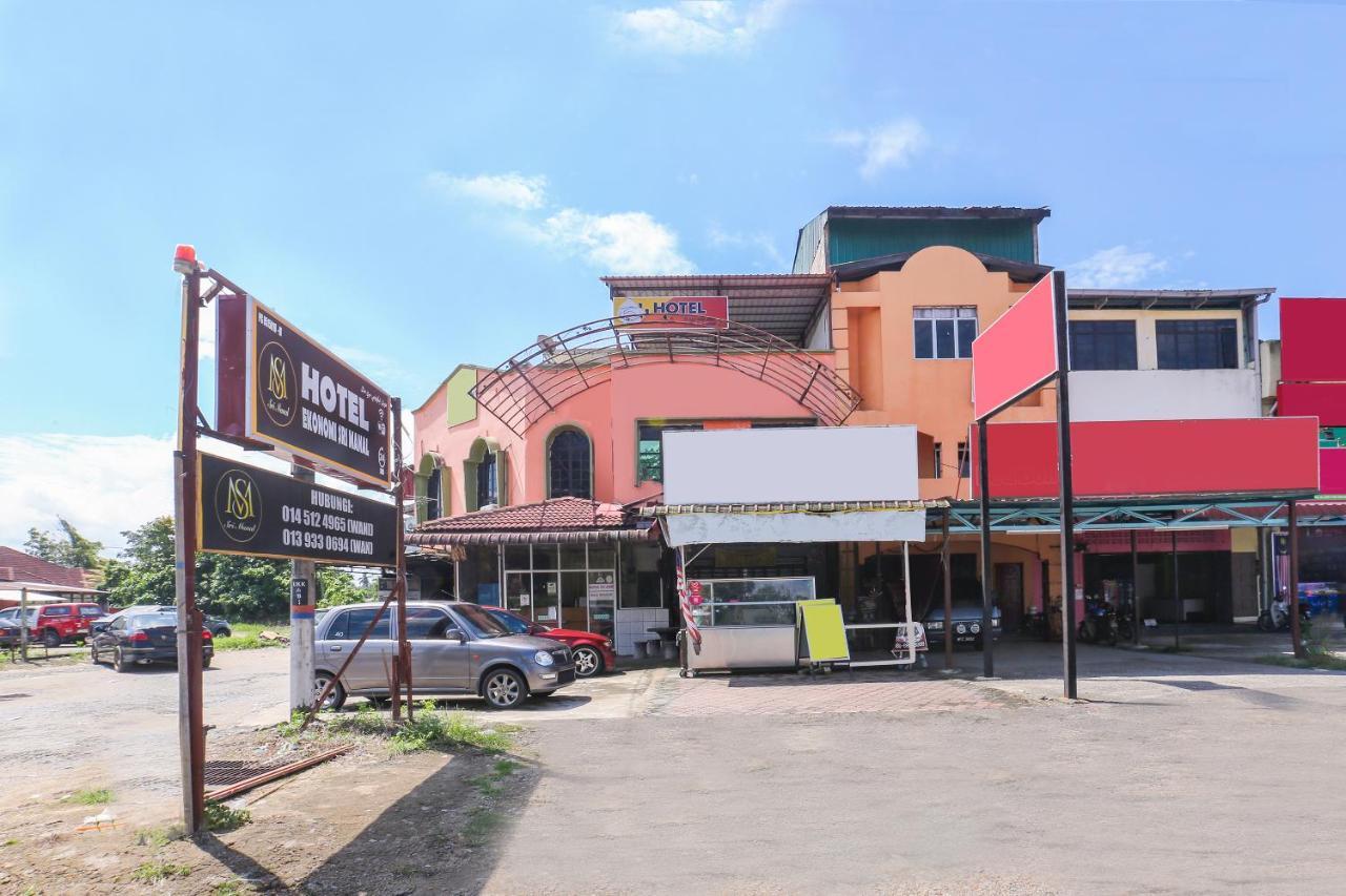 Oyo 90321 Hotel Bajet Sri Manal タナ・メラ エクステリア 写真