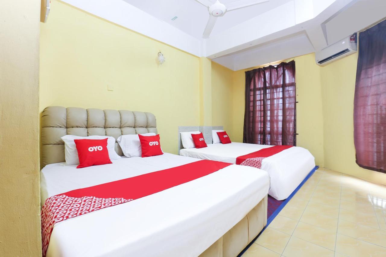 Oyo 90321 Hotel Bajet Sri Manal タナ・メラ エクステリア 写真